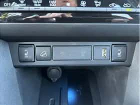 Toyota Yaris Cross (2024) thumbnail 29