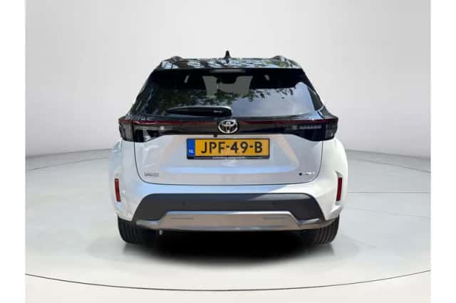 Toyota Yaris Cross (2025) thumbnail 4