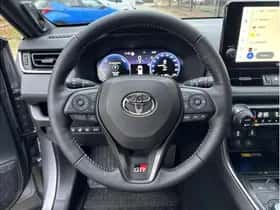 Toyota RAV4 (2024) thumbnail 16