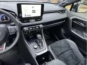 Toyota RAV4 (2024) thumbnail 17