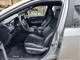 Toyota RAV4 (2024) thumbnail 10