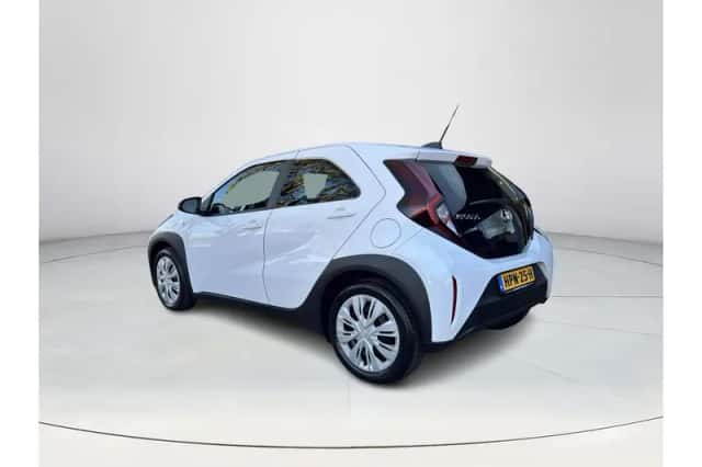 Toyota Aygo X (2025) thumbnail 3