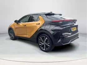 Toyota C-HR (2024) thumbnail 3