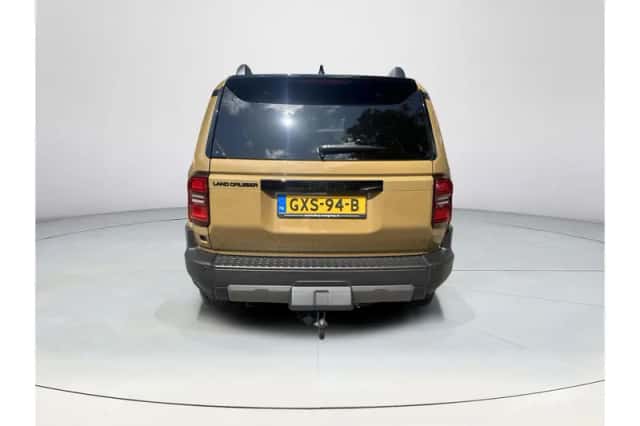 Toyota Land Cruiser (2025) thumbnail 4