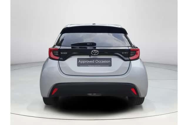 Toyota Yaris (2025) thumbnail 4