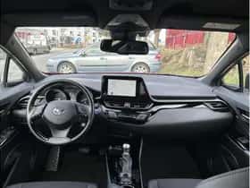 Toyota C-HR (2023) thumbnail 28