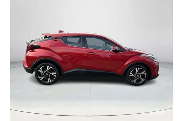 Toyota C-HR (2023) thumbnail 6