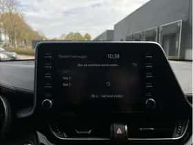 Toyota C-HR (2020) thumbnail 26