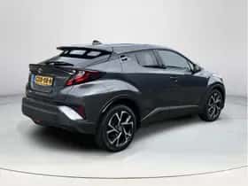 Toyota C-HR (2020) thumbnail 5