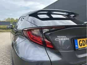 Toyota C-HR (2020) thumbnail 10