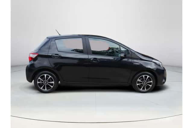 Toyota Yaris (2018) thumbnail 6