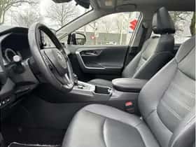 Toyota RAV4 (2023) thumbnail 12