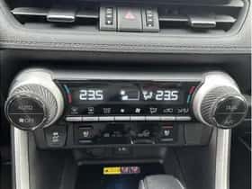 Toyota RAV4 (2023) thumbnail 32