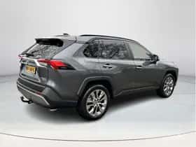 Toyota RAV4 (2023) thumbnail 5