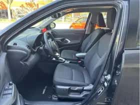 Toyota Yaris Cross (2025) thumbnail 25