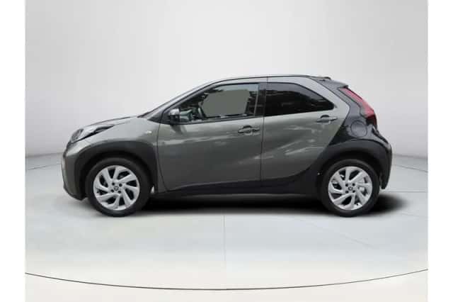Toyota Aygo X (2022) thumbnail 2