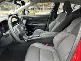Toyota C-HR (2023) thumbnail 12