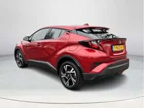 Toyota C-HR (2023) thumbnail 3