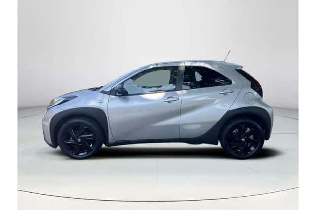Toyota Aygo X (2022) thumbnail 2