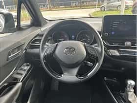 Toyota C-HR (2023) thumbnail 18