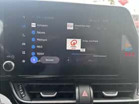 Toyota C-HR (2023) thumbnail 26