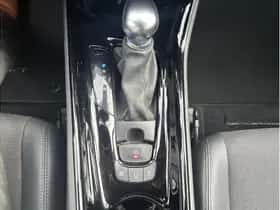 Toyota C-HR (2023) thumbnail 29