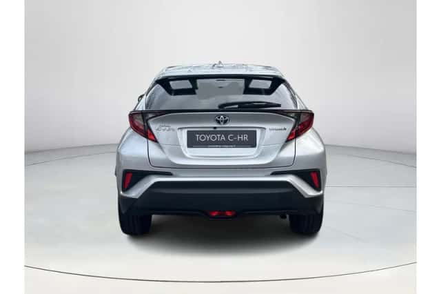 Toyota C-HR (2023) thumbnail 4