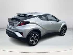 Toyota C-HR (2023) thumbnail 5