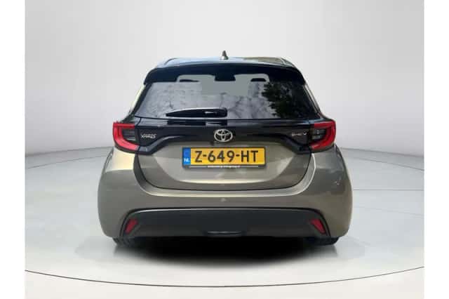 Toyota Yaris (2024) thumbnail 4