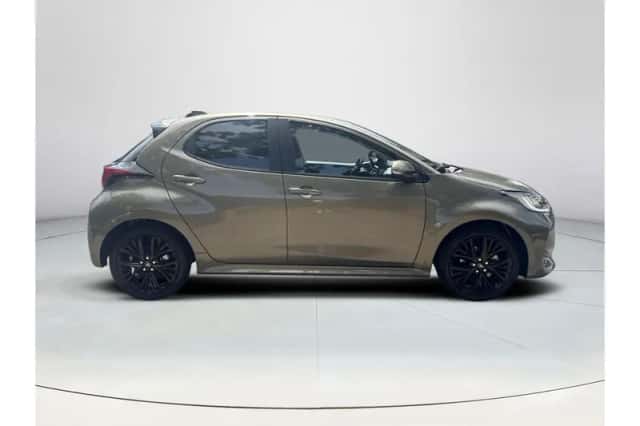 Toyota Yaris (2024) thumbnail 6