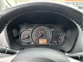 Toyota Yaris (2016) thumbnail 29