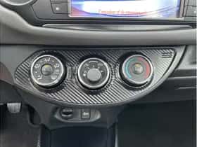 Toyota Yaris (2016) thumbnail 31