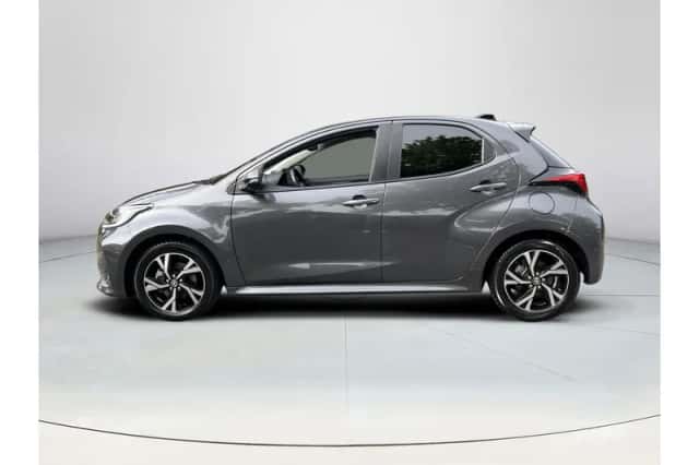 Toyota Yaris (2025) thumbnail 2