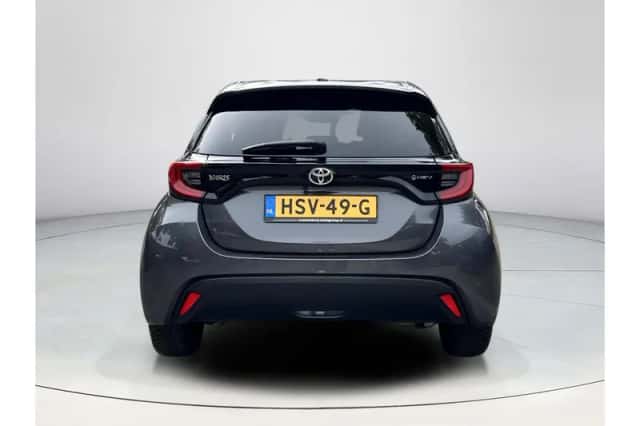 Toyota Yaris (2025) thumbnail 4