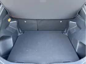 Toyota Yaris Cross (2025) thumbnail 33