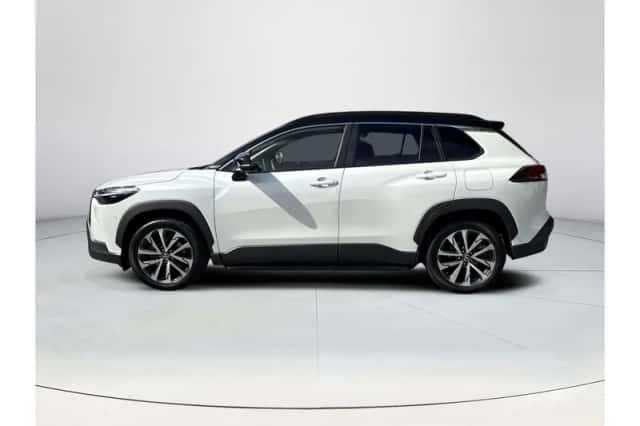Toyota Corolla Cross (2023) thumbnail 2