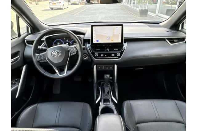 Toyota Corolla Cross (2023) thumbnail 6
