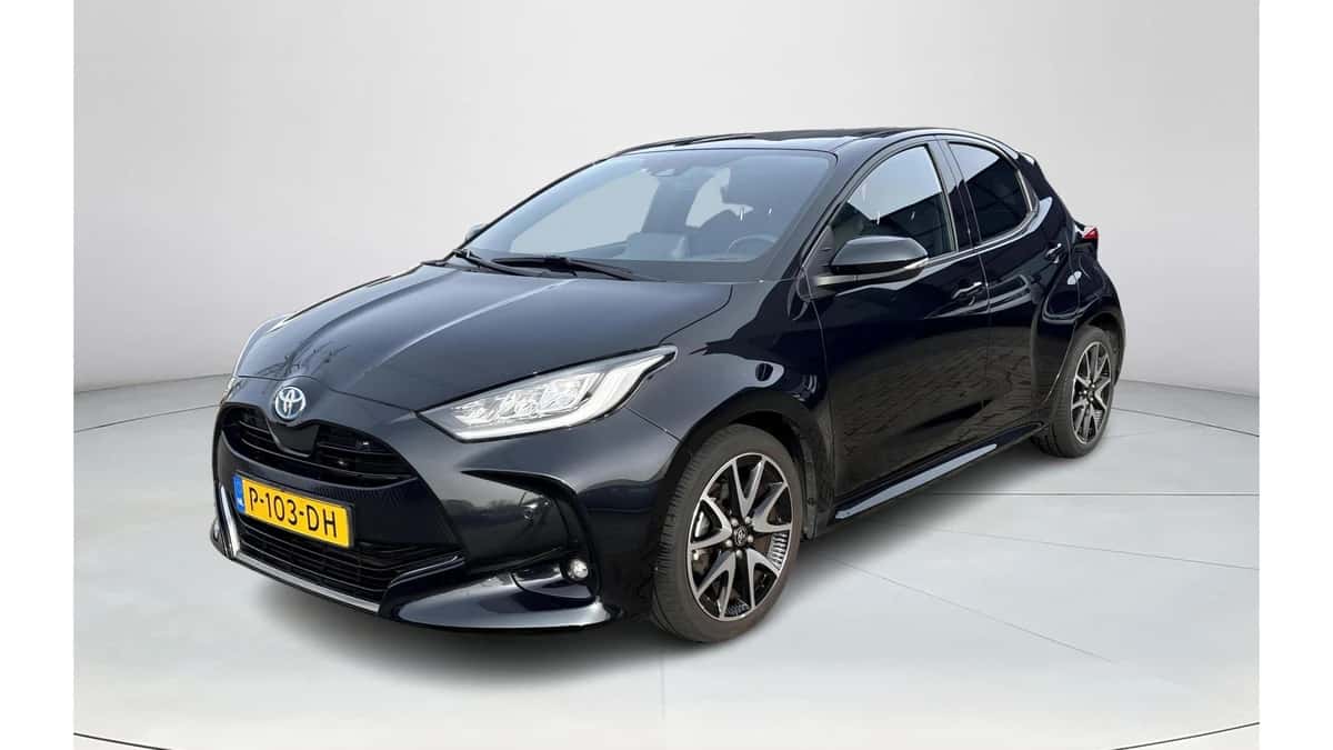 Toyota Yaris (2022) — foto 1