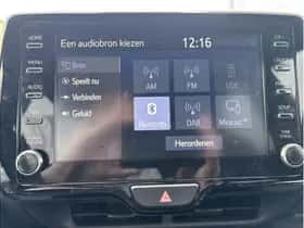 Toyota Yaris (2022) thumbnail 15