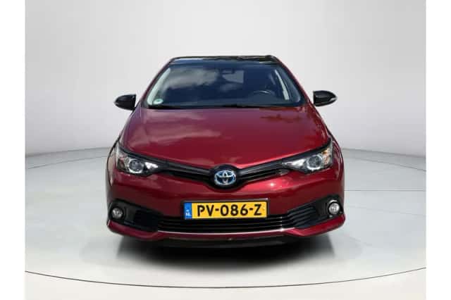 Toyota Auris (2017) thumbnail 4