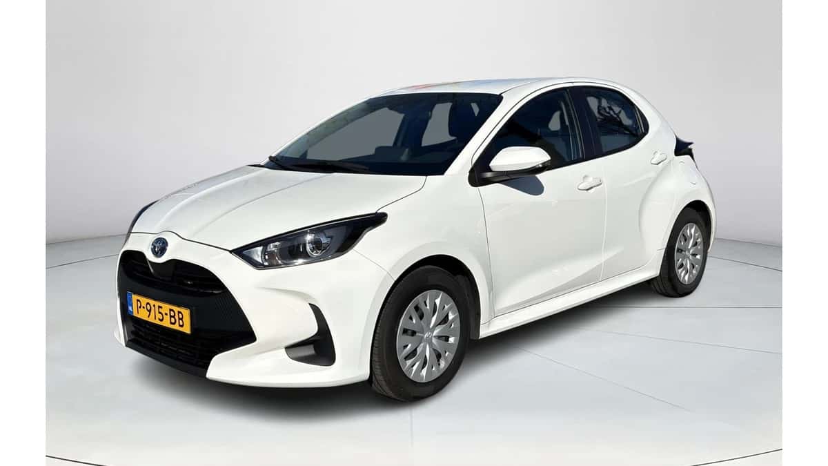 Toyota Yaris (2022) — foto 1