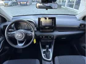 Toyota Yaris (2022) thumbnail 6