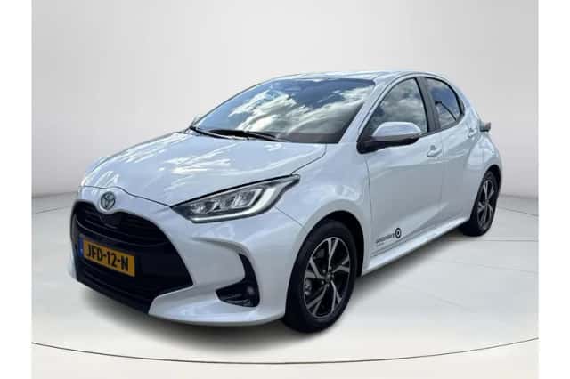 Toyota Yaris (2025) thumbnail 1