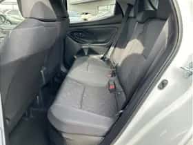 Toyota Yaris (2025) thumbnail 8