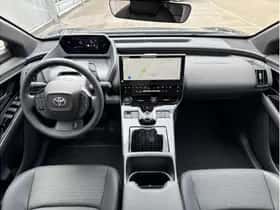 Toyota bZ4X (2026) thumbnail 6