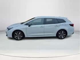 Toyota Corolla (2025) thumbnail 2