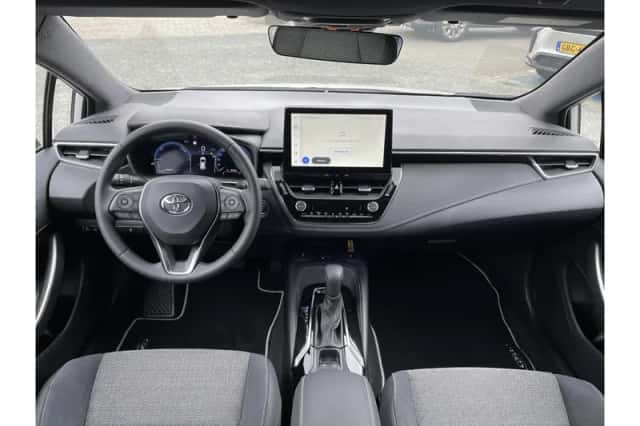 Toyota Corolla (2025) thumbnail 6