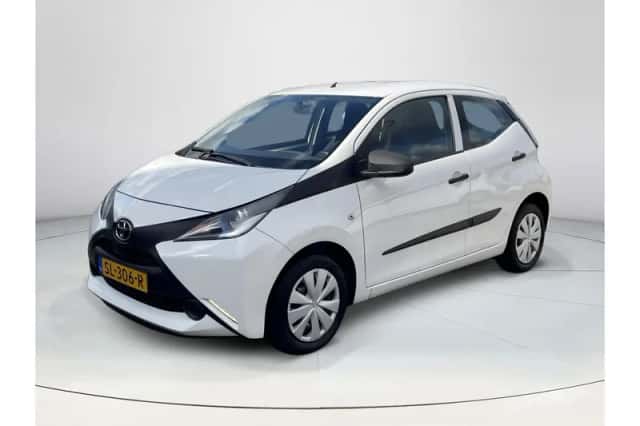 Toyota Aygo (2018) thumbnail 1