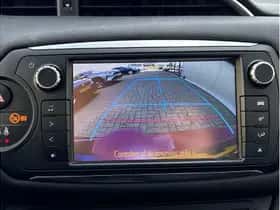 Toyota Yaris (2017) thumbnail 15