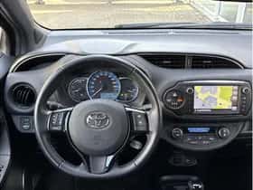 Toyota Yaris (2017) thumbnail 24